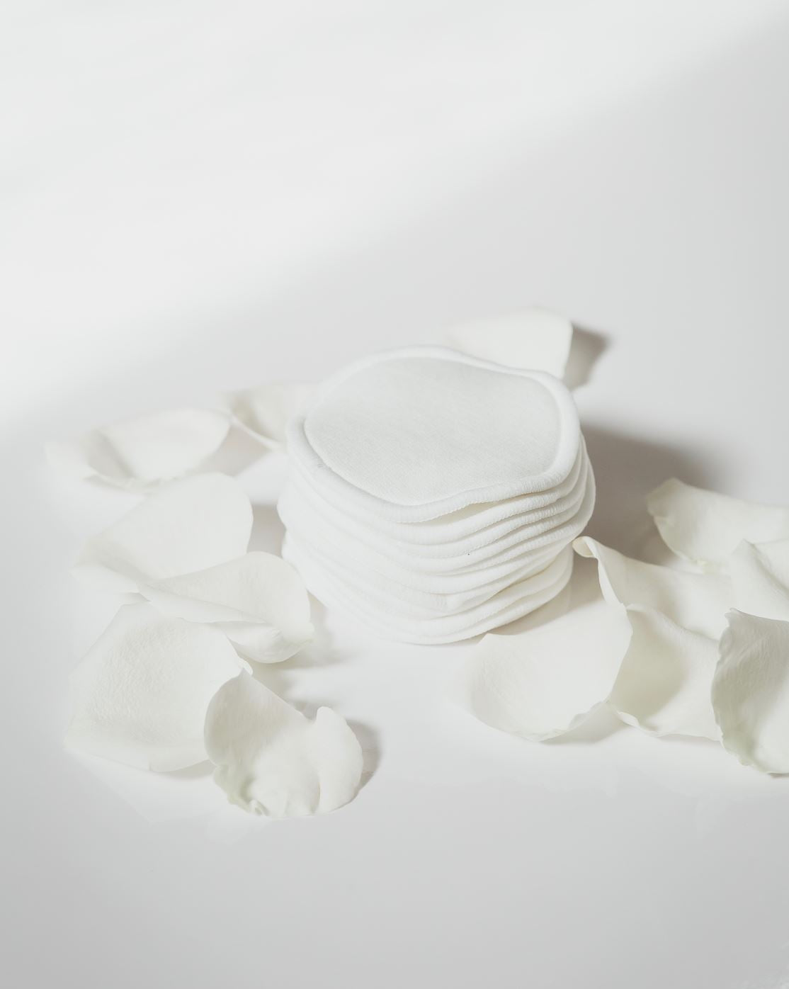 12 Reusable Makeup Remover Pads + Wash Bag