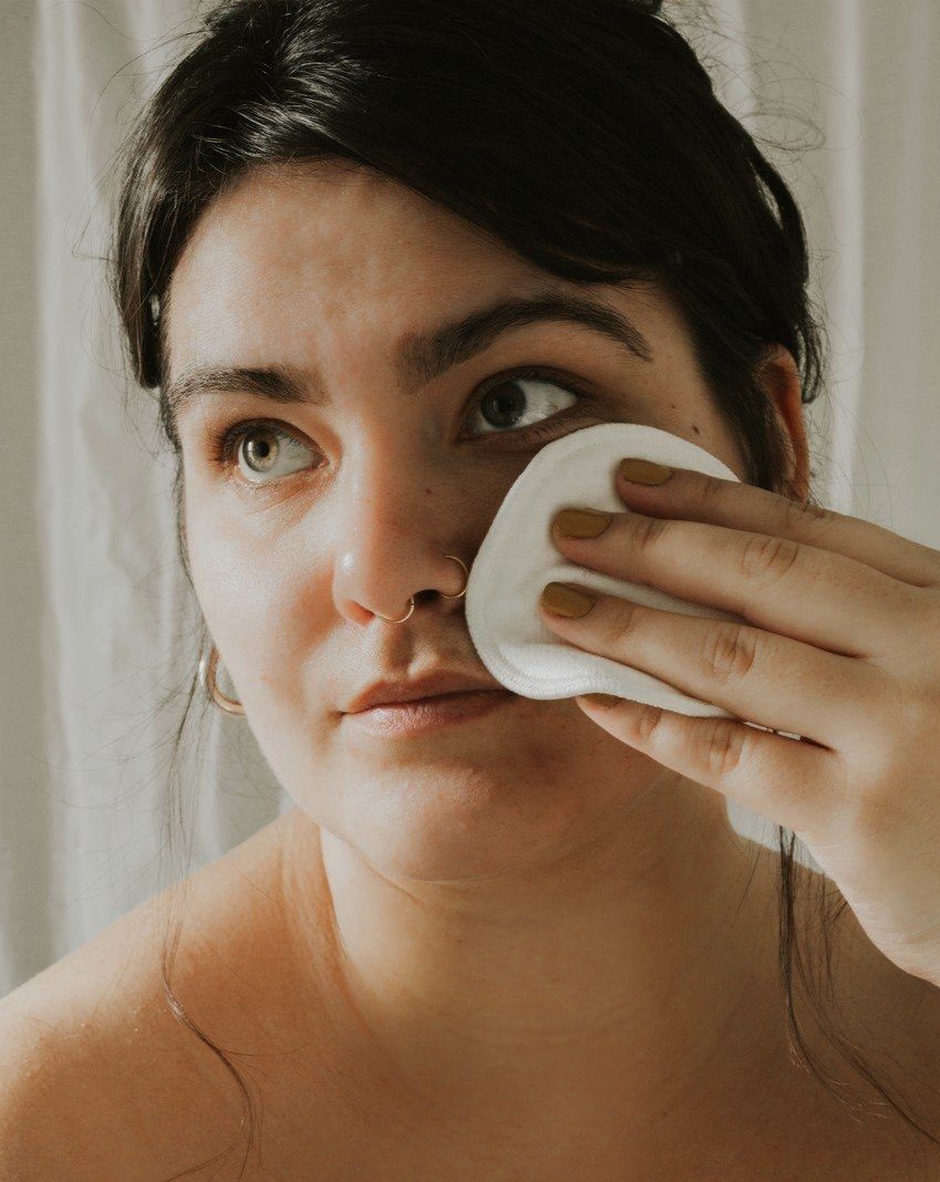 12 Reusable Makeup Remover Pads + Wash Bag